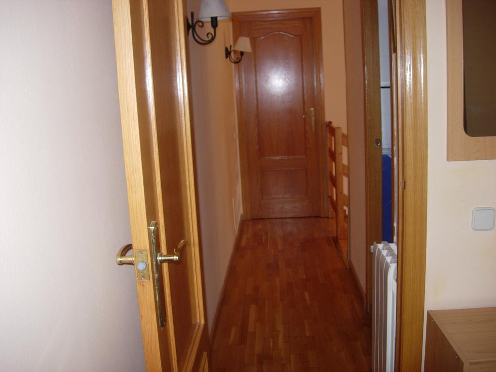 Apartaments El Ribal Valencia D'Aneu Chambre photo