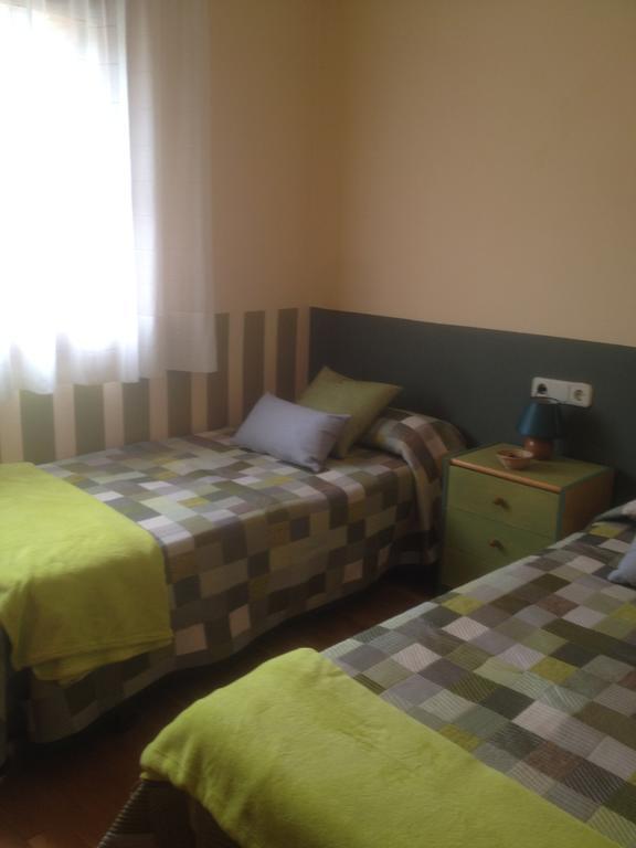 Apartaments El Ribal Valencia D'Aneu Chambre photo