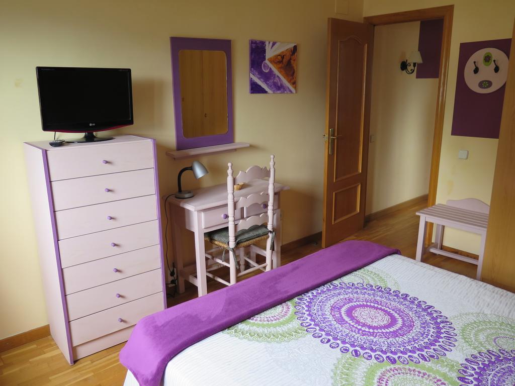 Apartaments El Ribal Valencia D'Aneu Extérieur photo